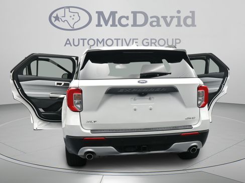 Used 2023 Ford Explorer XLT w/ Equipment Group 202A AWD/4WD image 44