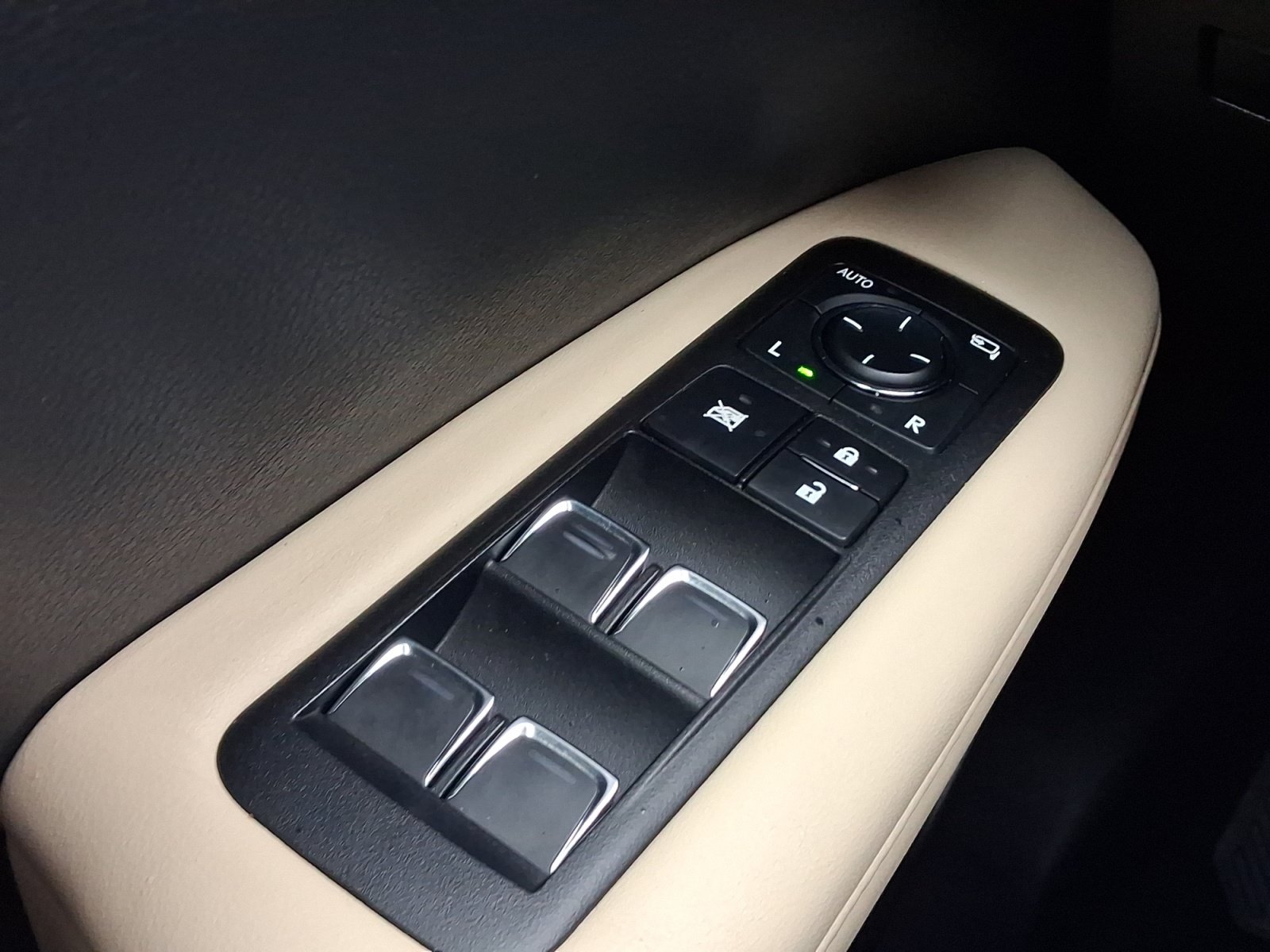 Used 2022 Lexus RX 350 AWD w/ Premium Package image 13