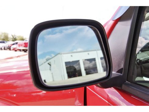 Used 2014 Nissan Frontier SV w/ SV Value Truck Package RWD image 10