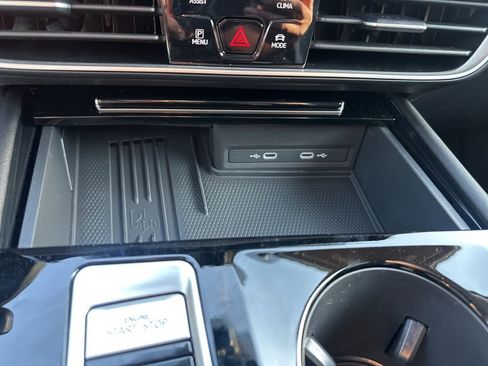 New 2026 Volkswagen Atlas Peak Edition AWD/4WD image 37