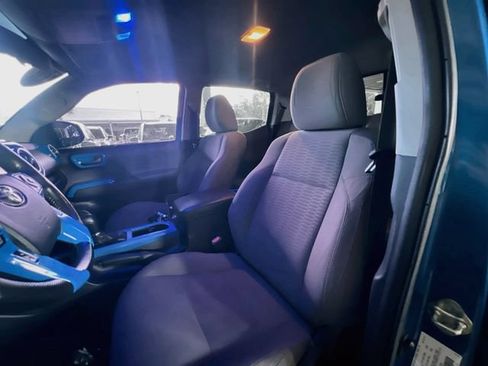 Used 2016 Toyota Tacoma SR5 RWD image 10