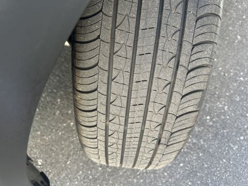 Used 2025 Hyundai Venue SEL FWD image 35