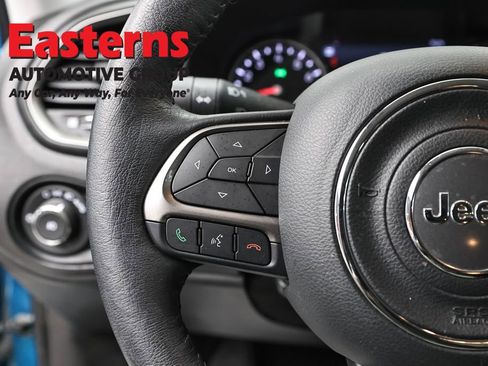 Used 2022 Jeep Renegade Latitude w/ Convenience Group AWD/4WD image 15