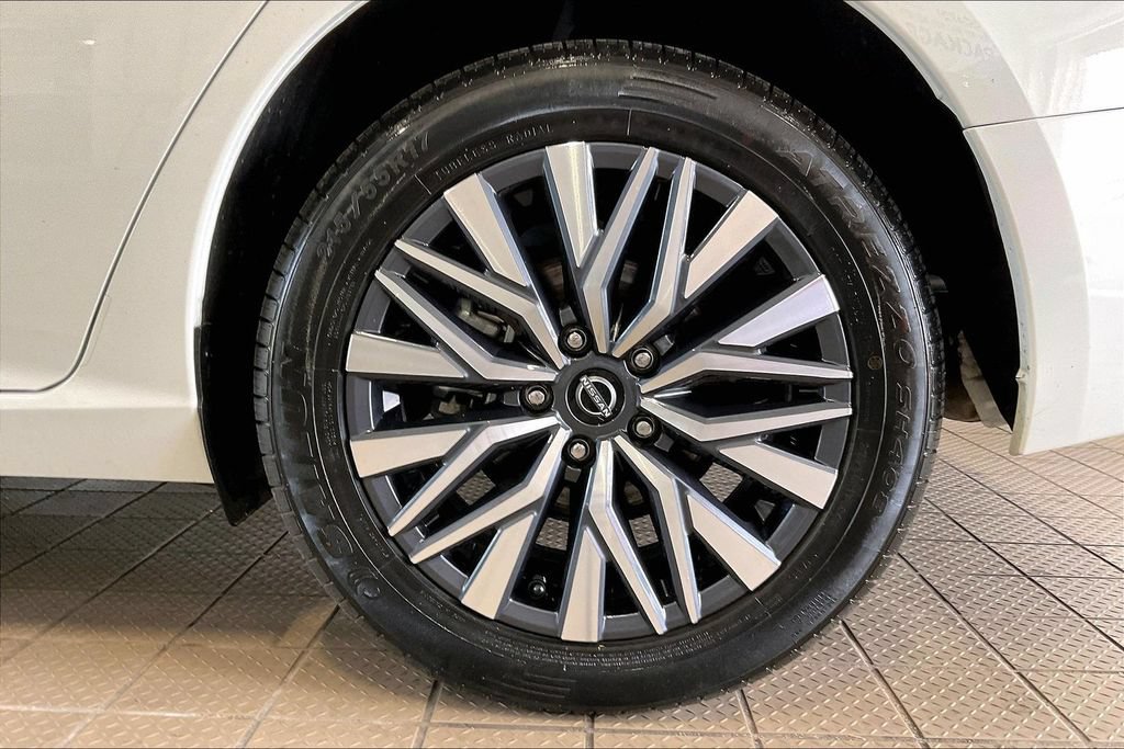 Used 2025 Nissan Altima 2.5 SV AWD/4WD image 32
