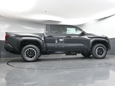New 2026 Toyota Tacoma TRD Off-Road AWD/4WD image 22