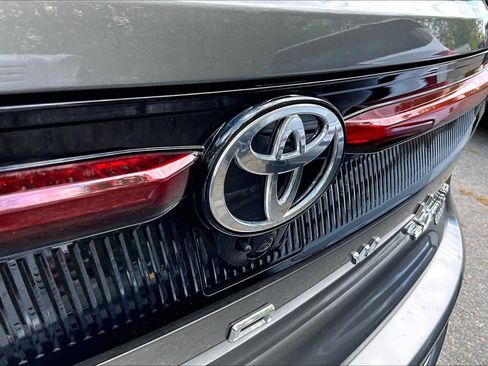 Certified 2024 Toyota Crown Platinum AWD/4WD image 30