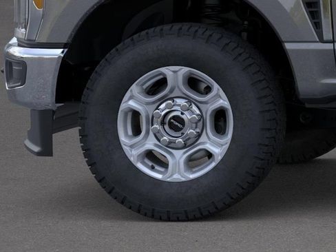 New 2026 Ford F250 XLT w/ FX4 Off-Road Package AWD/4WD image 19