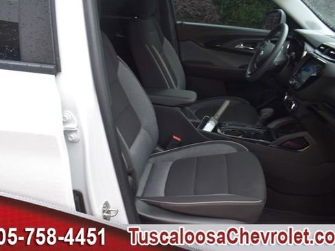 Used 2023 Chevrolet TrailBlazer LT w/ Convenience Package FWD image 21