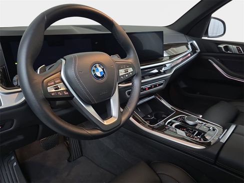 Used 2024 BMW X5 xDrive50e w/ Parking Assistance Package image 19