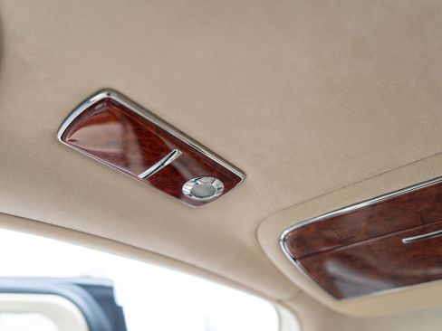 Used 2007 Maybach 57 image 37