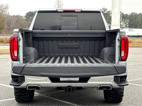 Used 2024 GMC Sierra 1500 SLT w/ SLT Premium Plus Package image 23