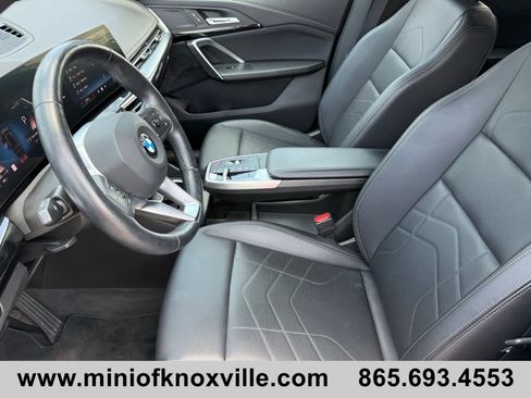 Used 2025 BMW X1 xDrive28i AWD/4WD image 12