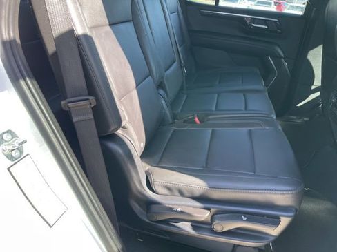 Used 2025 Chevrolet Tahoe LT AWD/4WD image 18