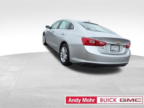 Used 2018 Chevrolet Malibu LT image 15