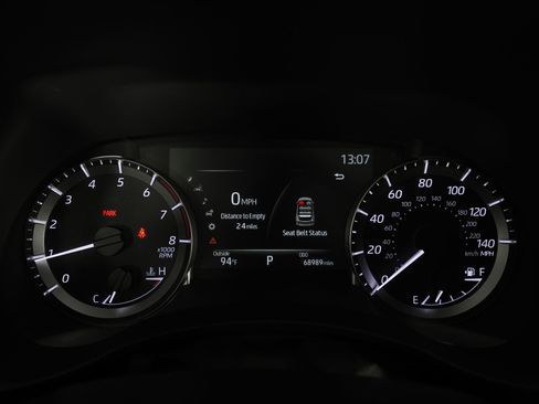 Used 2023 Toyota Highlander XLE FWD image 18