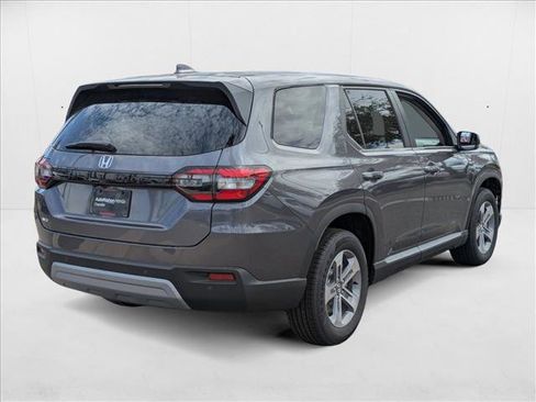 New 2025 Honda Pilot EX-L image 2