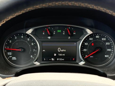Used 2024 GMC Terrain AT4 w/ Tech Package AWD/4WD image 30