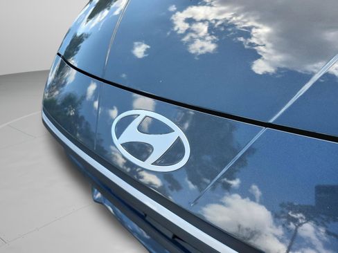 New 2026 Hyundai Elantra Sport FWD image 22
