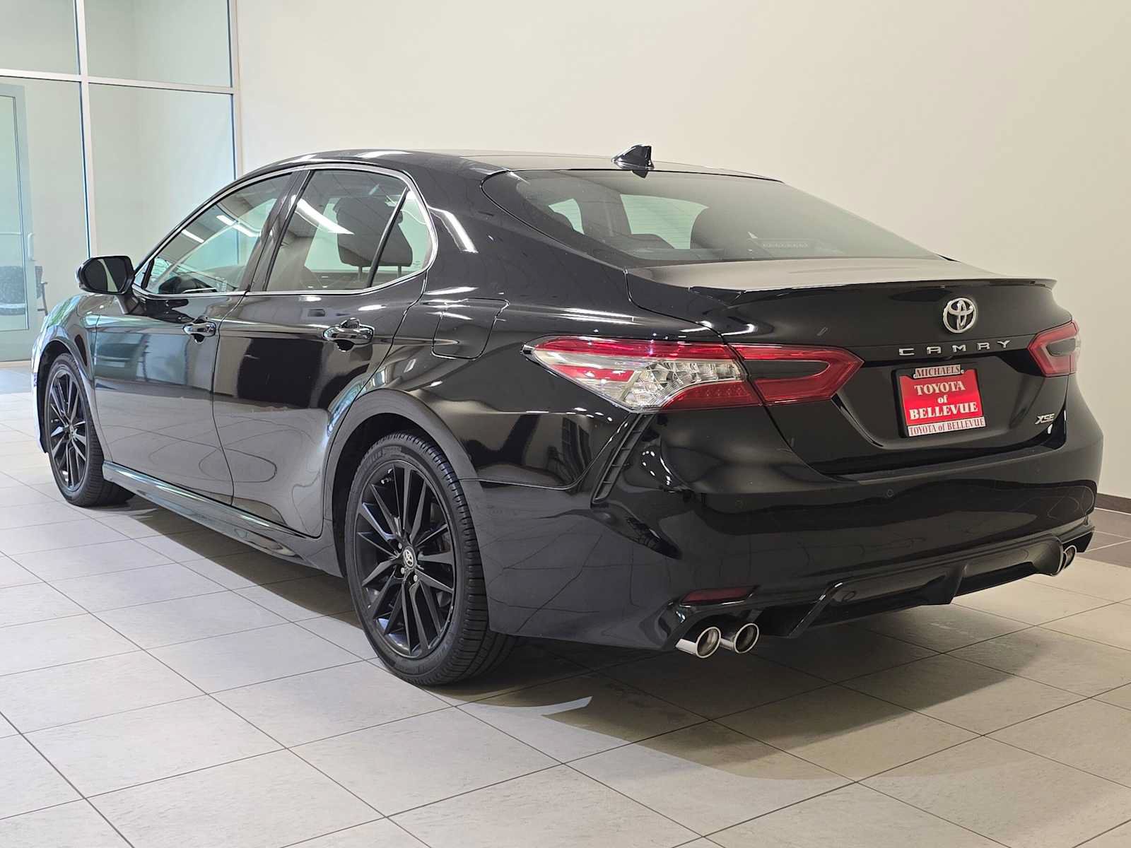 Used 2018 Toyota Camry XSE w/ Audio Package FWD image 4
