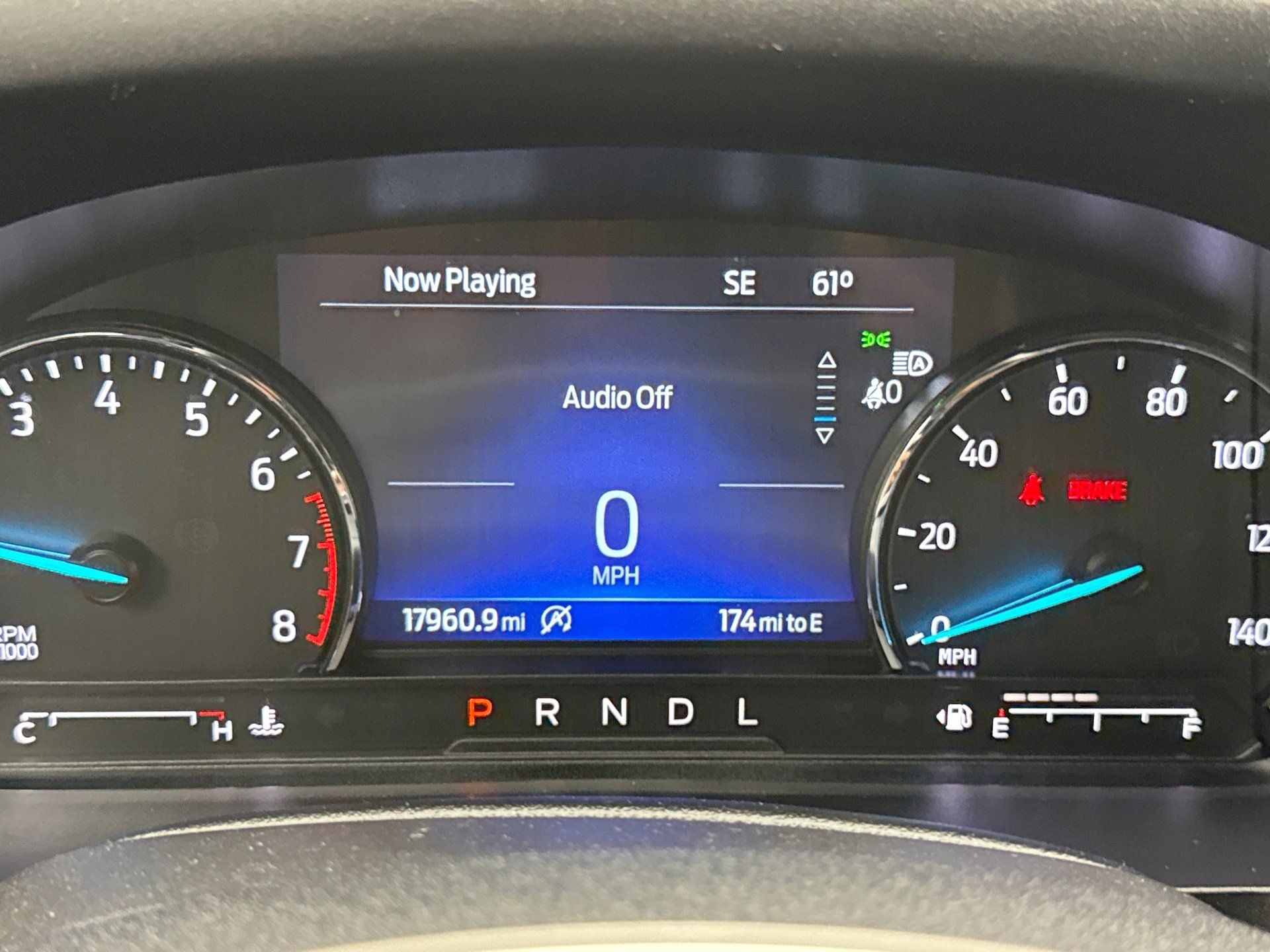 Used 2023 Ford Explorer XLT AWD/4WD image 10