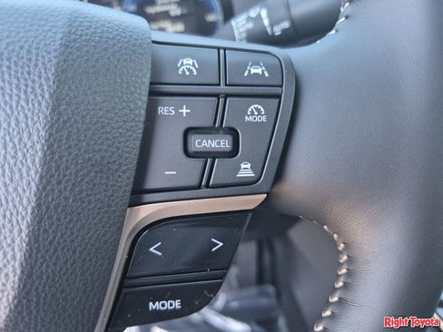 New 2026 Toyota Crown Platinum AWD/4WD image 17