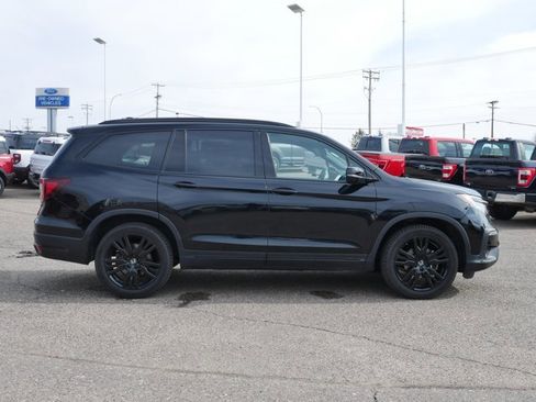 Used 2021 Honda Pilot Black Edition image 2