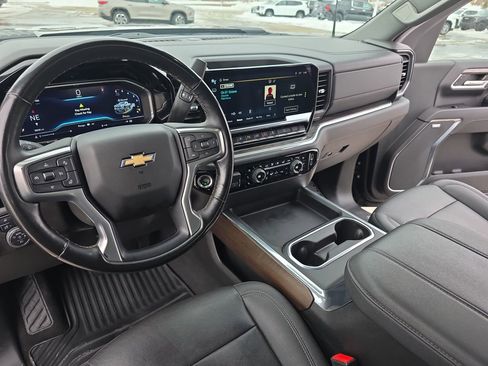 Certified 2024 Chevrolet Silverado 2500 LTZ w/ LTZ Convenience Package image 15