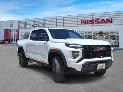 Used 2024 GMC Canyon Elevation w/ Convenience Package
