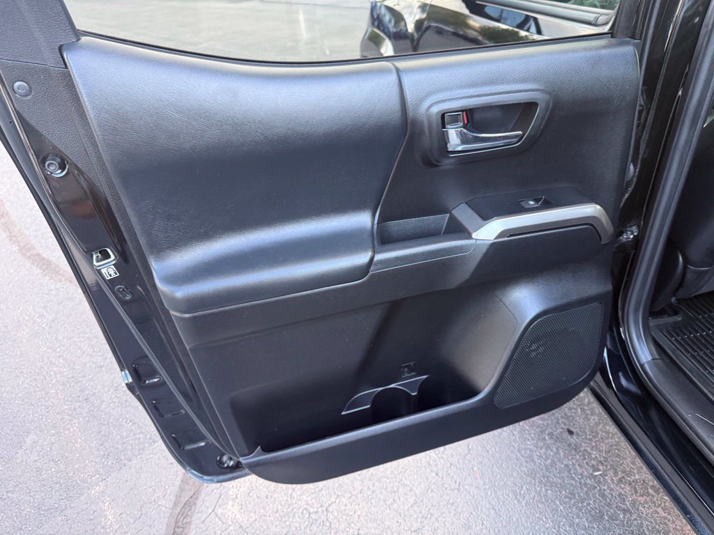 Certified 2019 Toyota Tacoma Limited AWD/4WD image 15