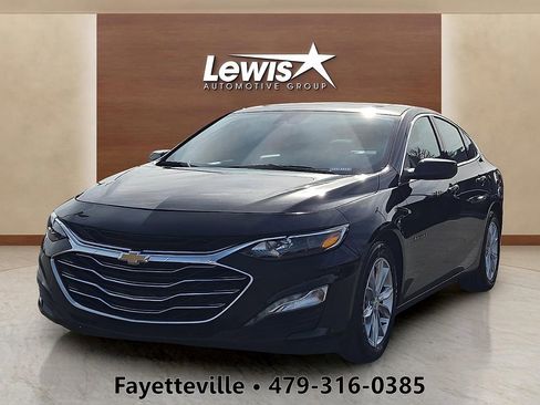 Used 2024 Chevrolet Malibu LT image 1