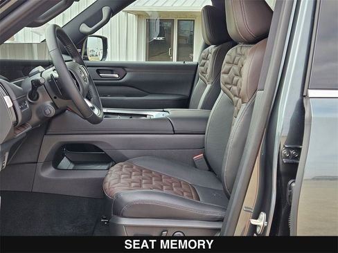 New 2026 Nissan Armada Platinum image 11