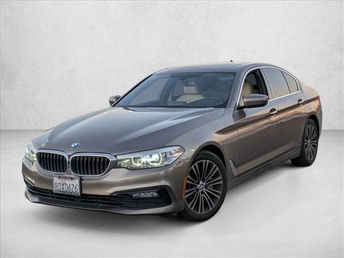 Used 2018 BMW 530i image 1