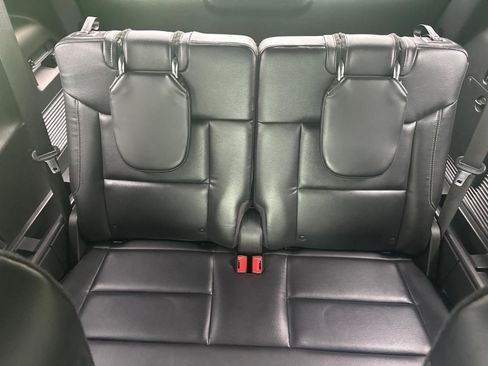 Used 2021 Ford Explorer XLT w/ Equipment Group 202A image 16