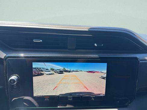 Used 2022 GMC Sierra 1500 AT4 w/ AT4 Preferred Package AWD/4WD image 29