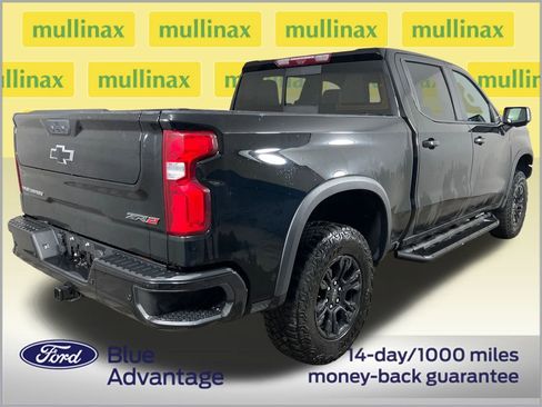 Used 2024 Chevrolet Silverado 1500 ZR2 w/ Technology Package image 4
