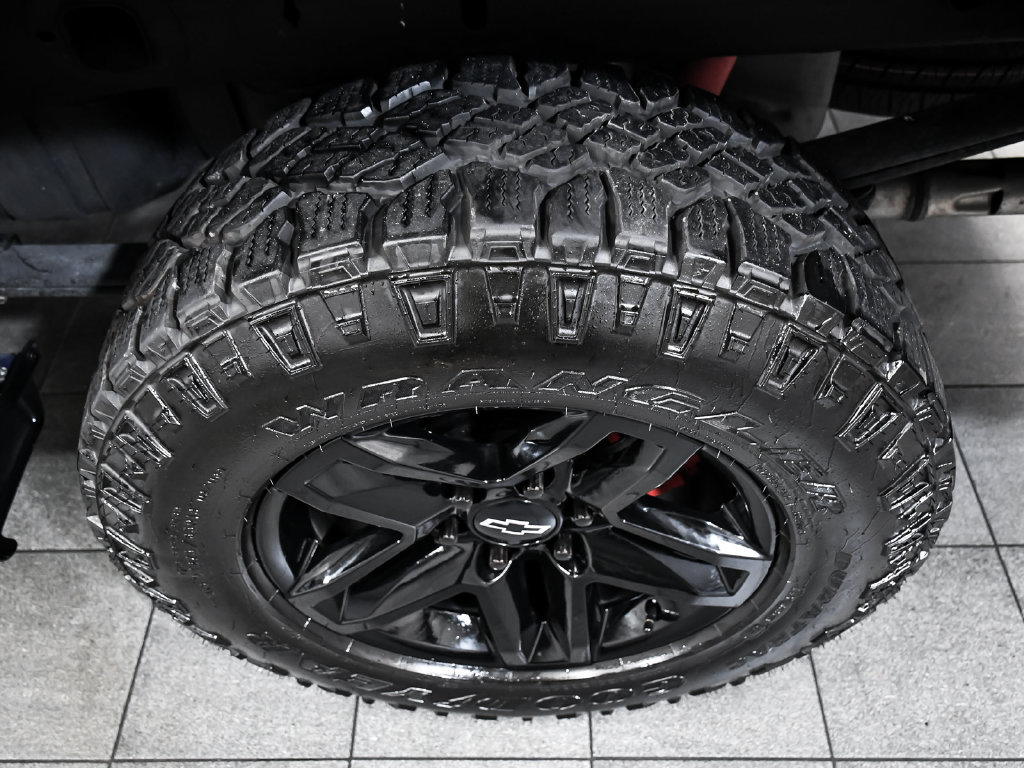 Used 2023 Chevrolet Silverado 1500 LT Trail Boss AWD/4WD image 8