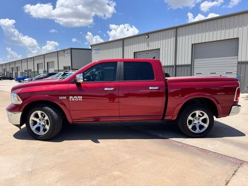 Used 2015 RAM 1500 Laramie w/ Convenience Group AWD/4WD image 3