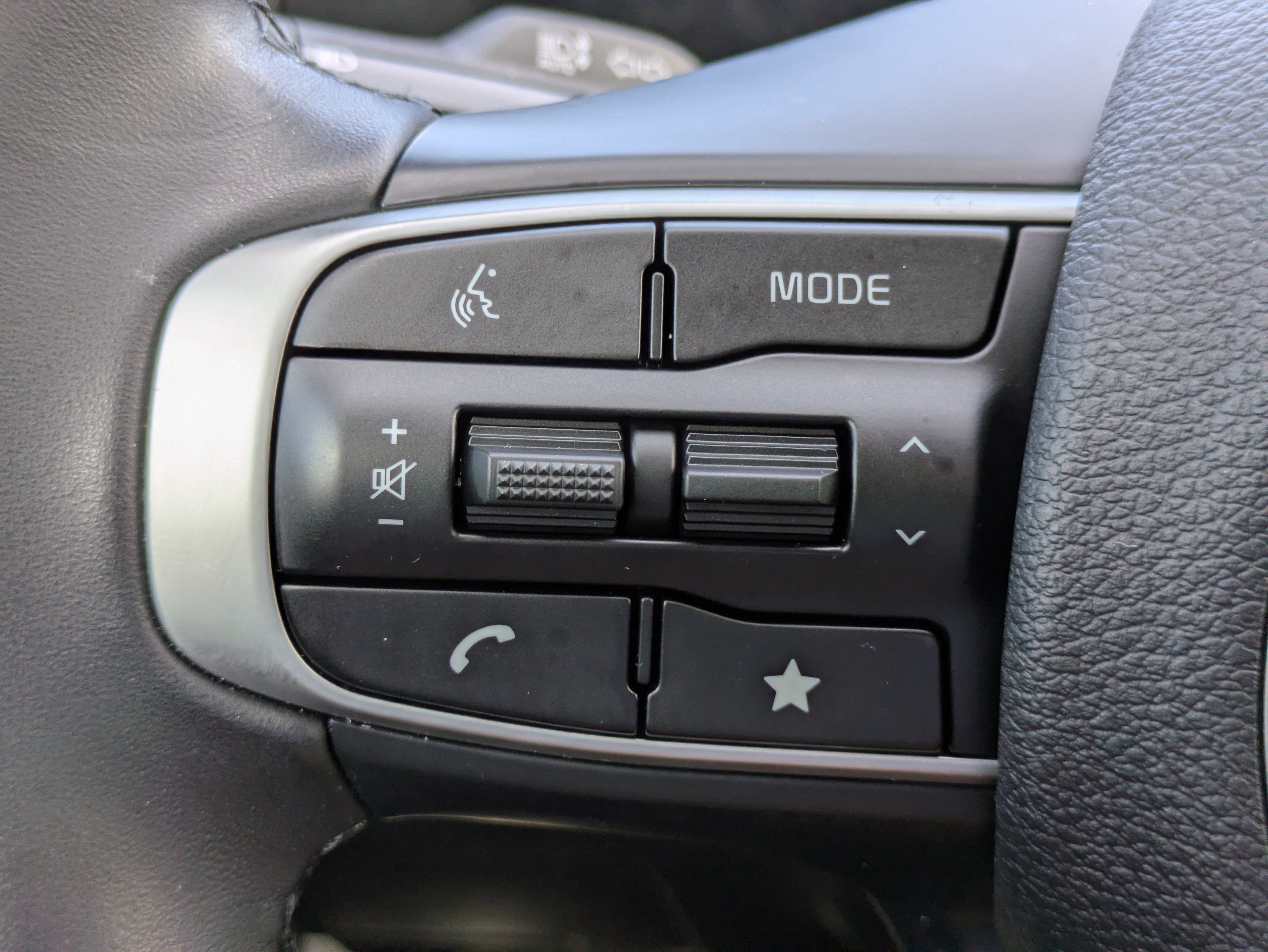 Used 2023 Kia Sportage EX FWD image 24