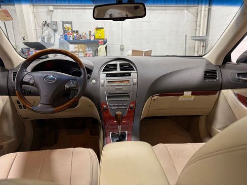 Used 2012 Lexus ES 350 FWD image 6