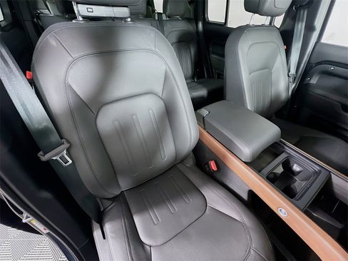 Used 2024 Land Rover Defender 130 X image 30