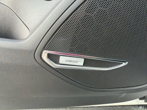 Used 2025 Buick Envision Avenir AWD/4WD image 23