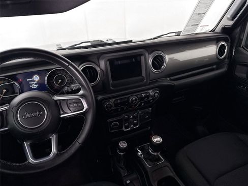 Used 2021 Jeep Wrangler Unlimited Sahara AWD/4WD image 42