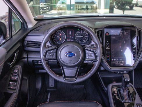 Used 2024 Subaru Crosstrek 2.5i Limited w/ Crosstrek Mirror Package image 12