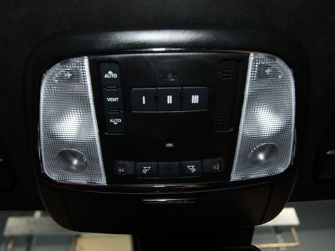 Used 2023 Dodge Charger Scat Pack image 17