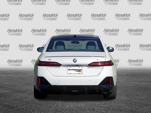 Used 2024 BMW i5 M60 w/ Executive Package image 7