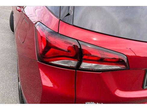 Used 2023 Chevrolet Equinox LT AWD/4WD image 30