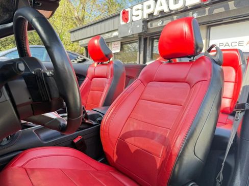 Used 2019 Ford Mustang Premium w/ Equipment Group 201A RWD image 11