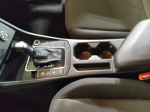 Used 2019 Volkswagen Jetta SE image 26