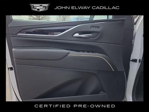 Certified 2024 Cadillac Escalade ESV V image 10