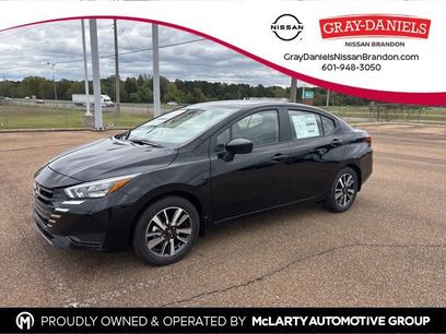 New 2025 Nissan Versa SV w/ Trunk Package